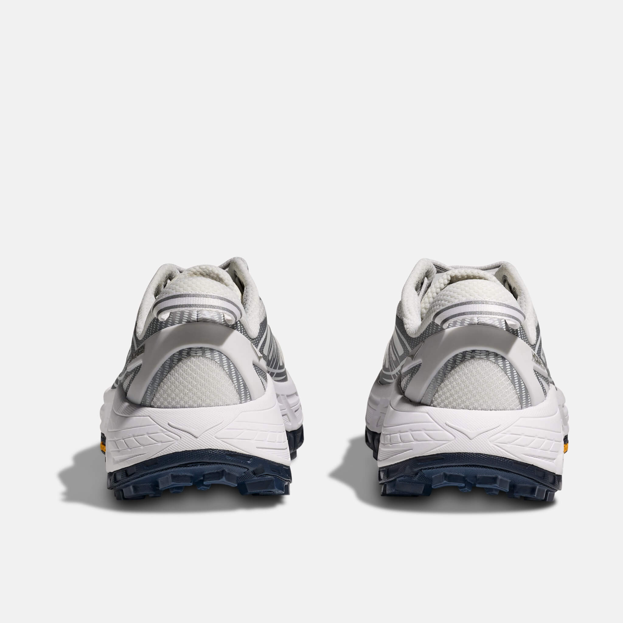 Unisex biało-srebrne sneakersy Hoka Mafate Speed 2