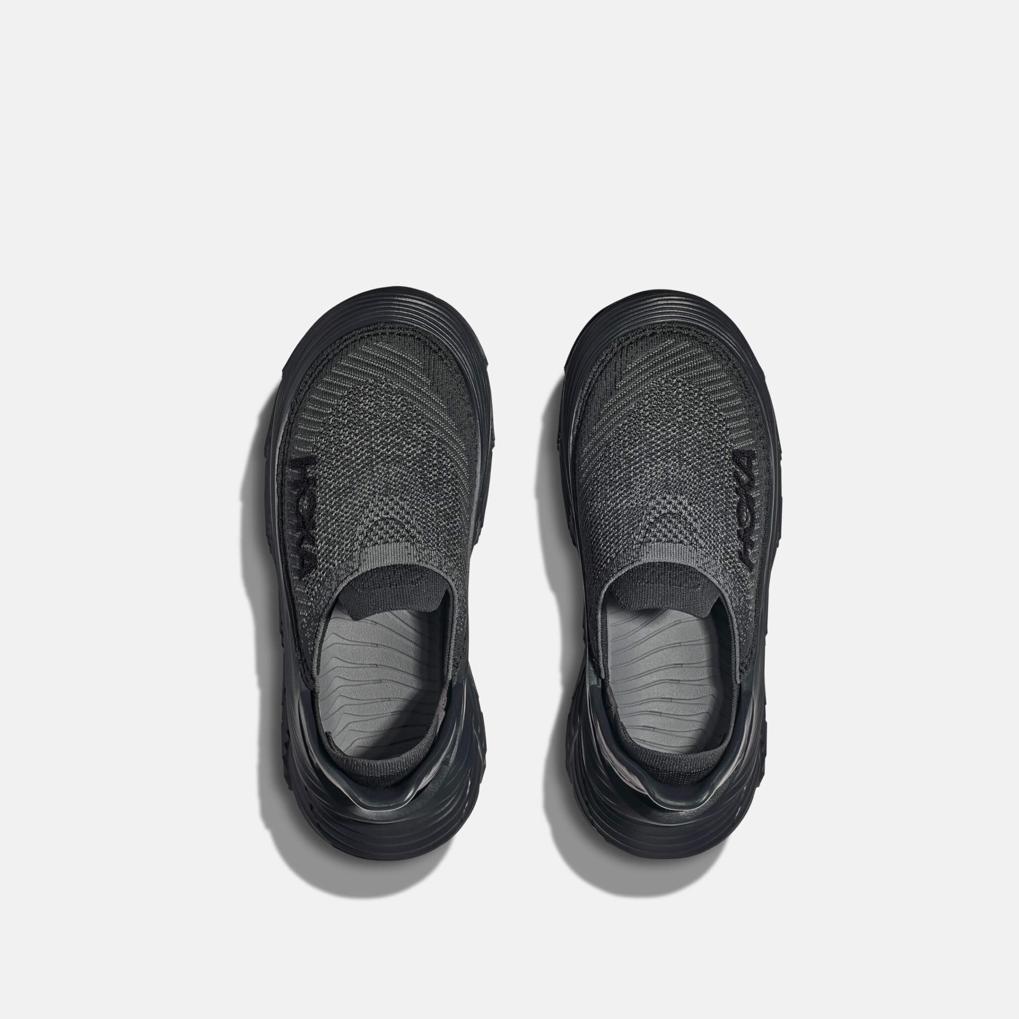 Unisex czarne slip-on Hoka Restore TC