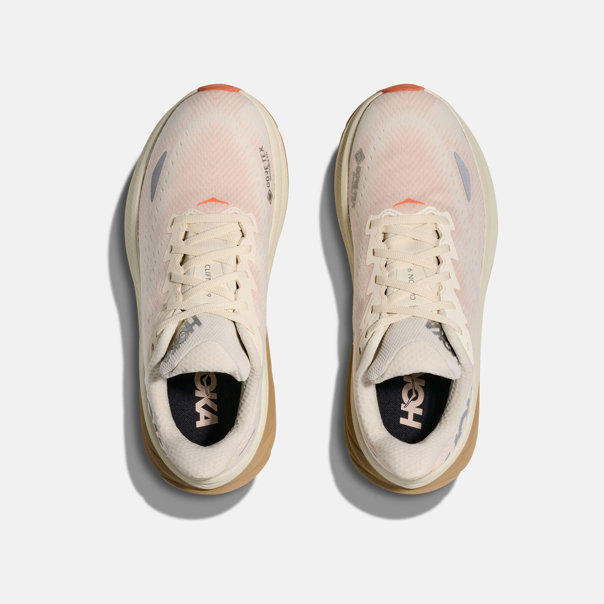 Damskie beżowe sneakersy Hoka Clifton 9 GTX