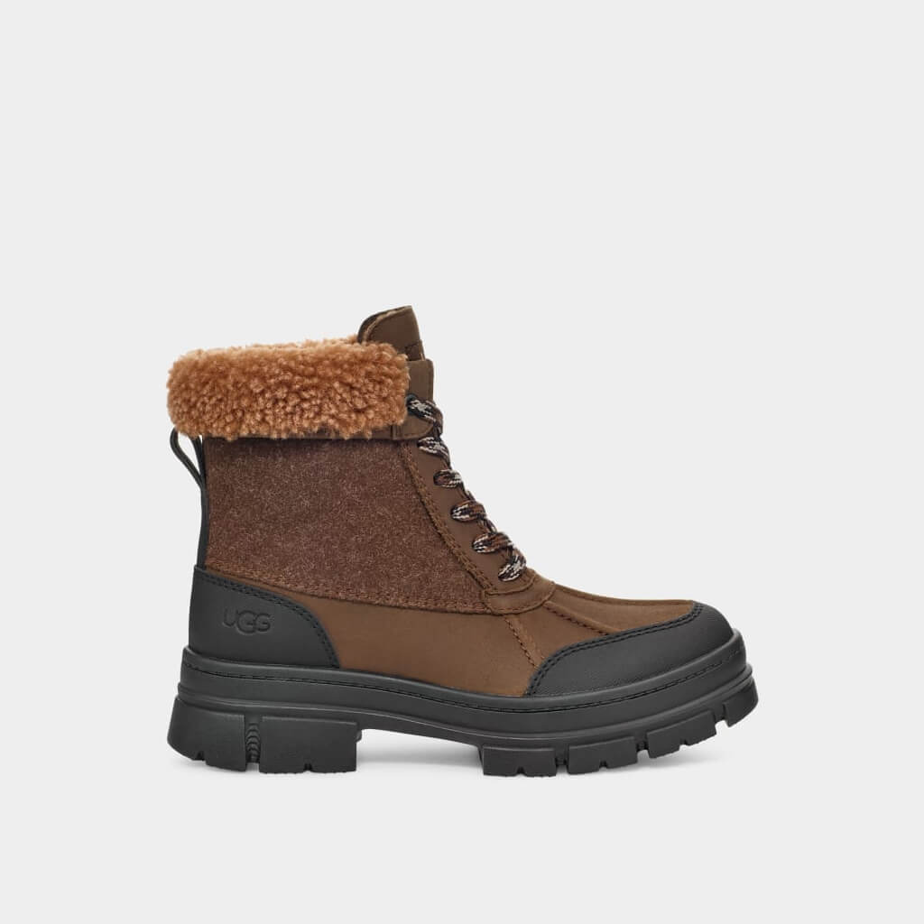 UGG Ashton Addie Tipped Dark Earth shoes