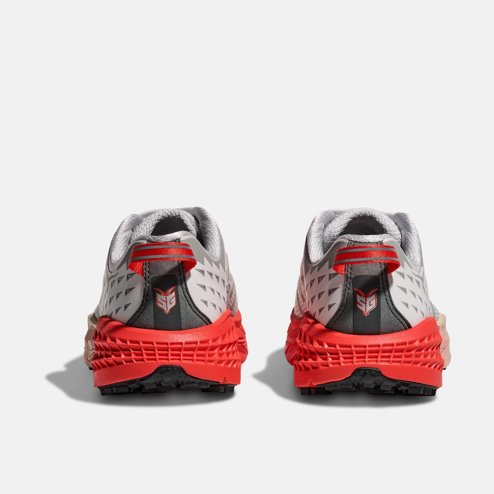 Unisex szaro-czerwone sneakersy Hoka Speedgoat 2