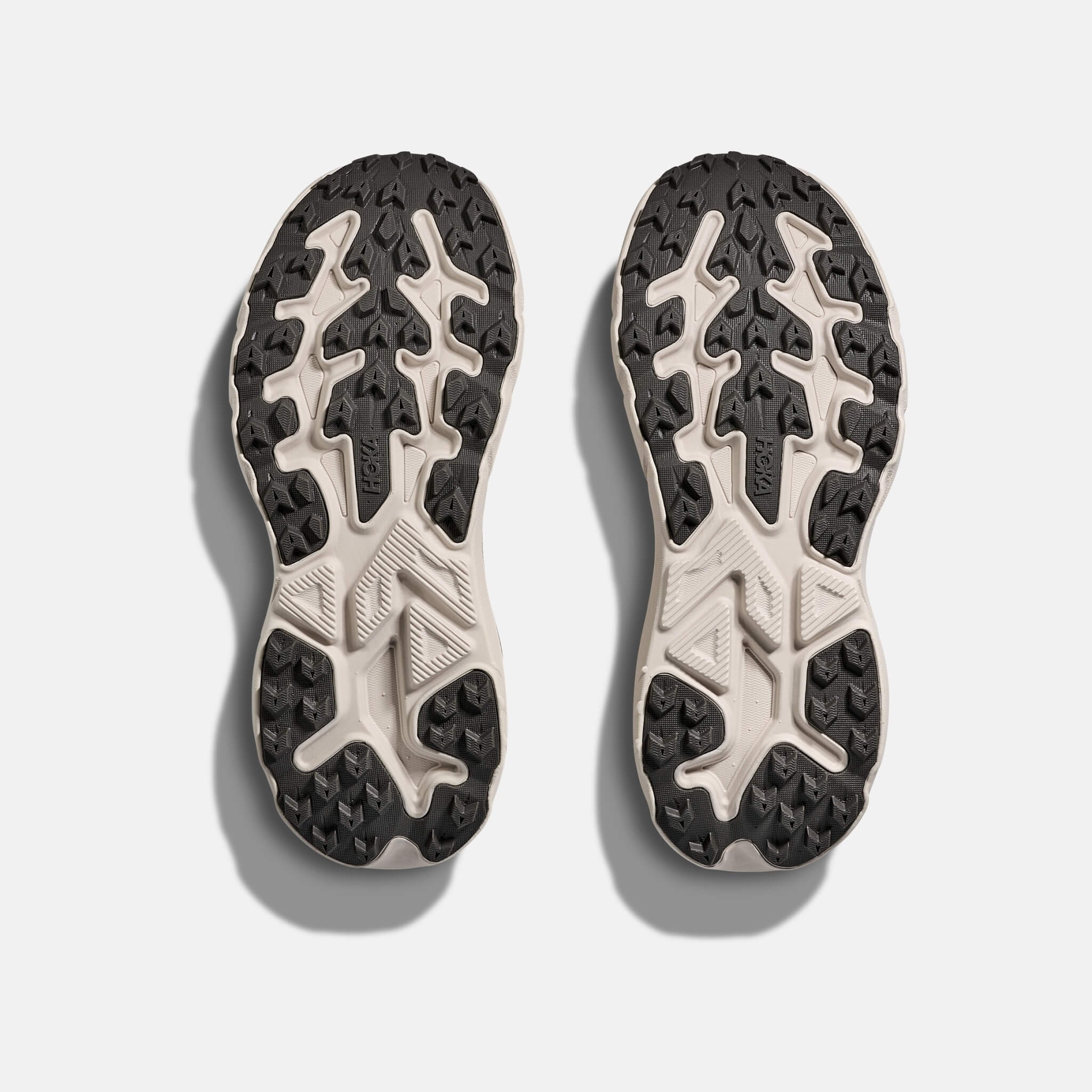 Damskie szare sneakersy Hoka Challenger 8