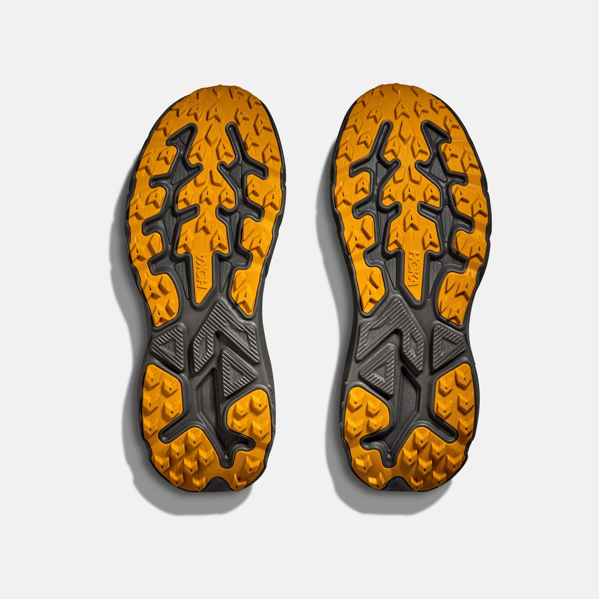 Męskie szaro-czarne sneakersy Hoka Challenger 8 GTX