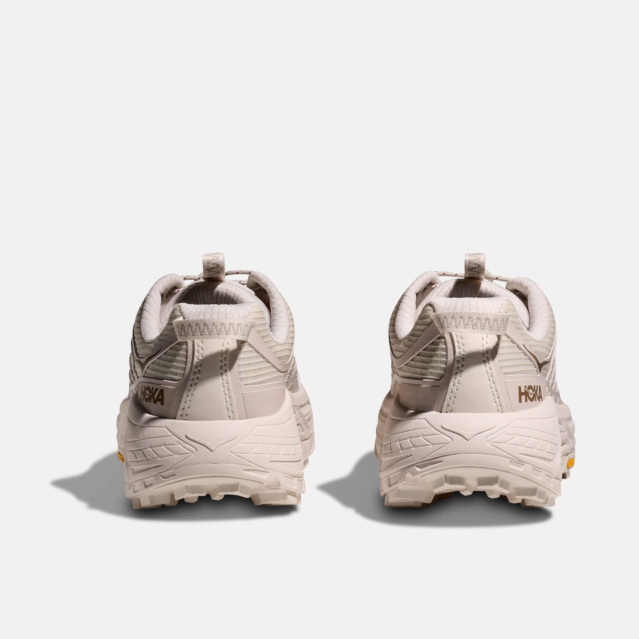 Unisexowe kremowe sneakersy Hoka Mafate Three2 Grid