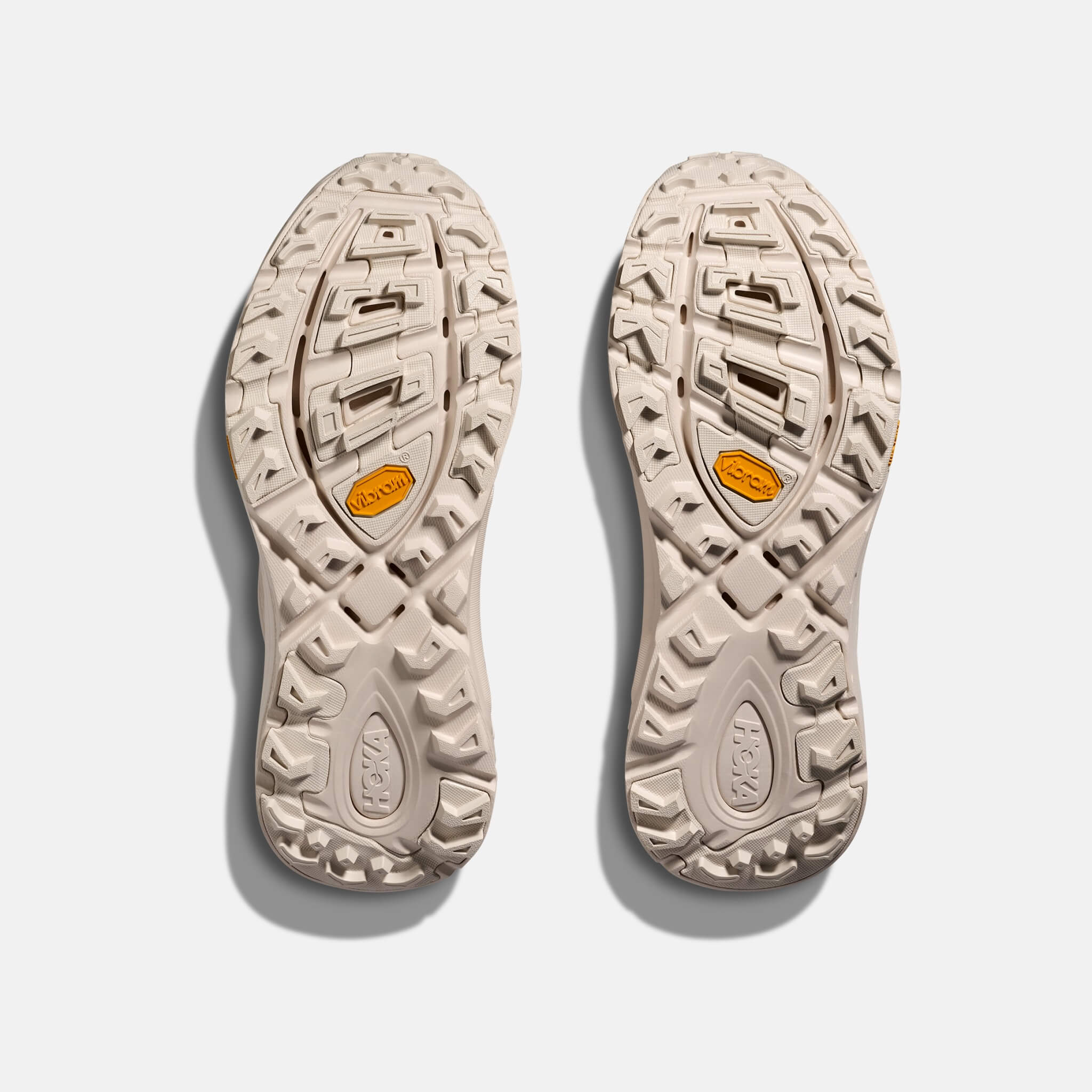 Unisexowe kremowe sneakersy Hoka Mafate Three2 Grid
