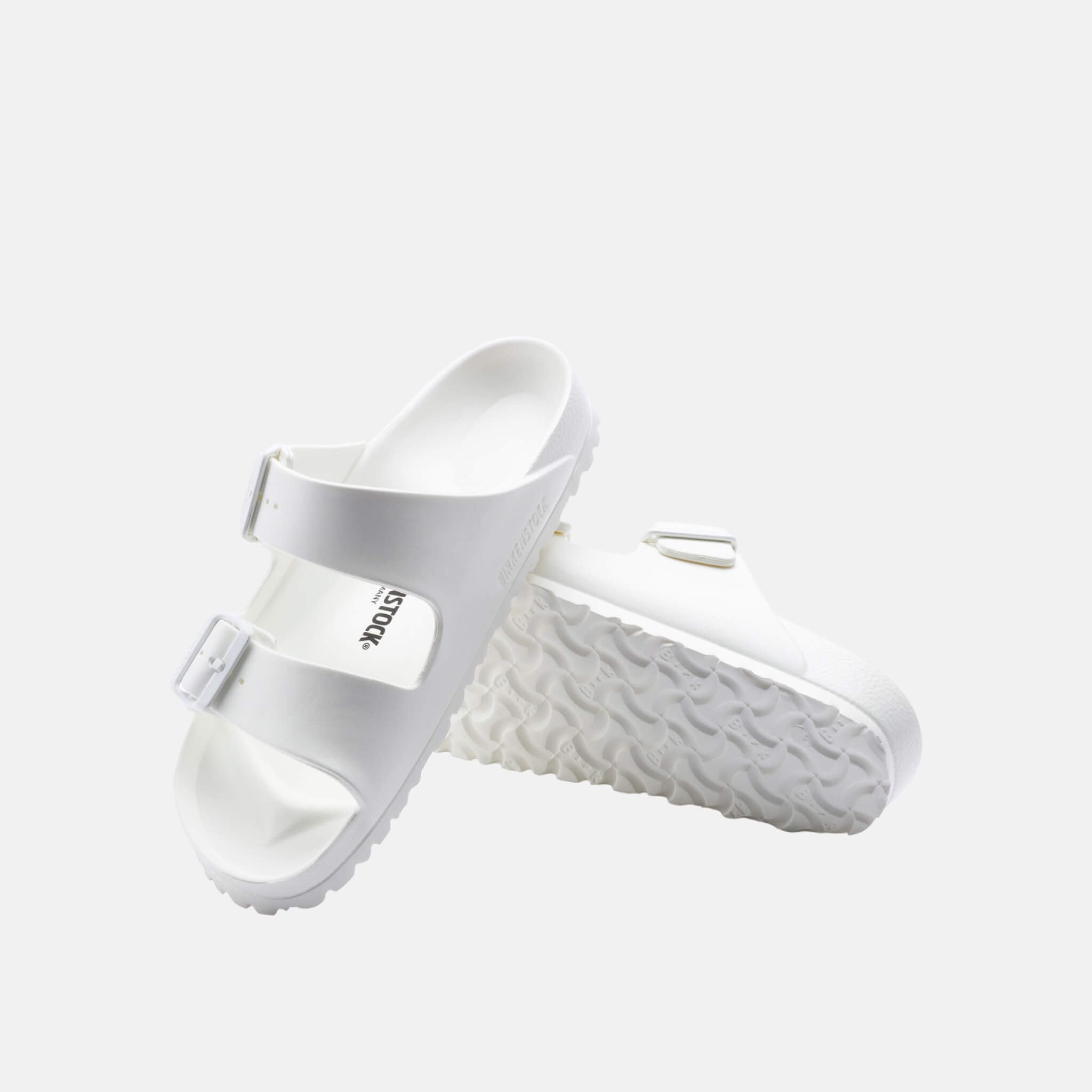 Białe klapki Birkenstock Arizona EVA w rozmiarze regular