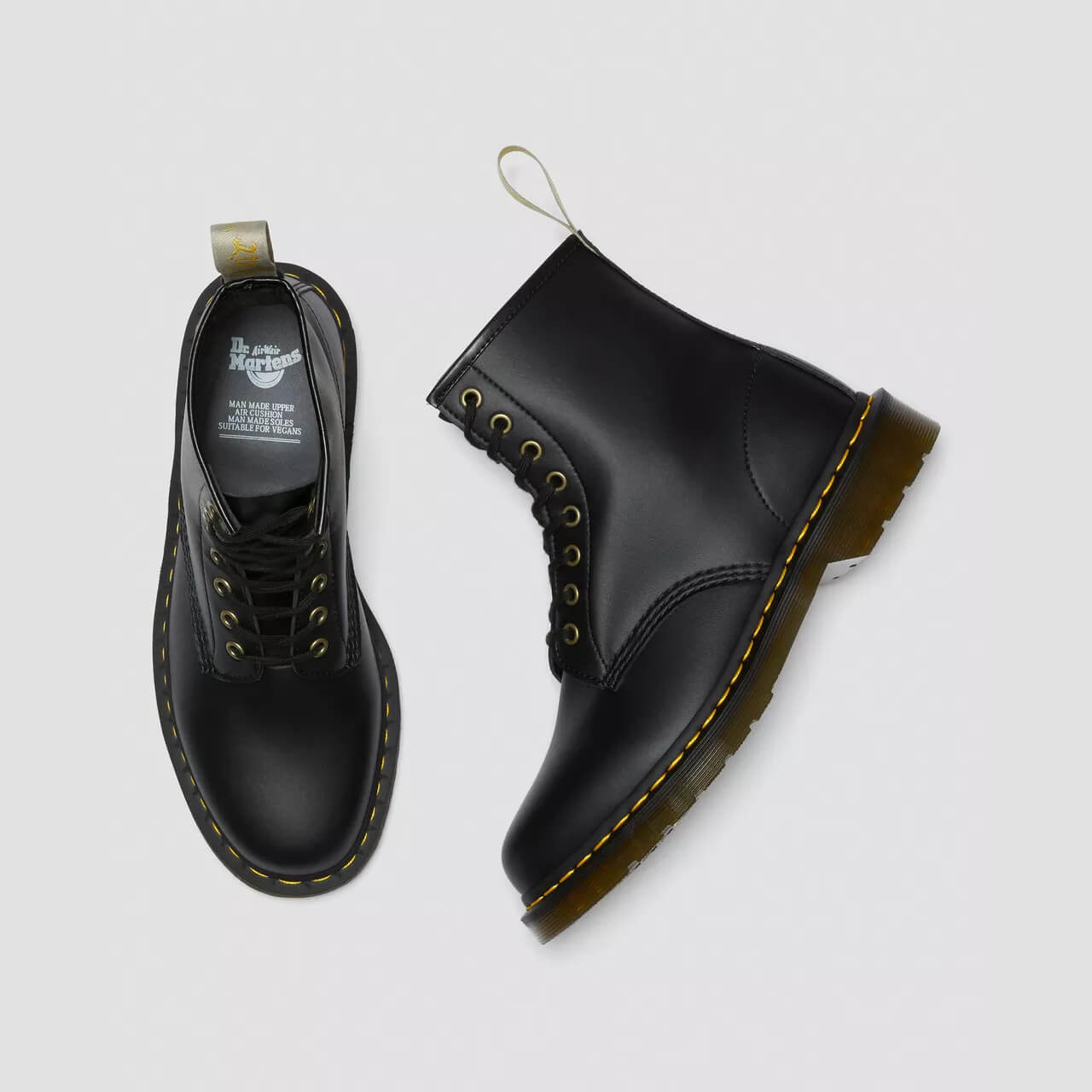 Czarne botki Dr. Martens 1460 Vegan