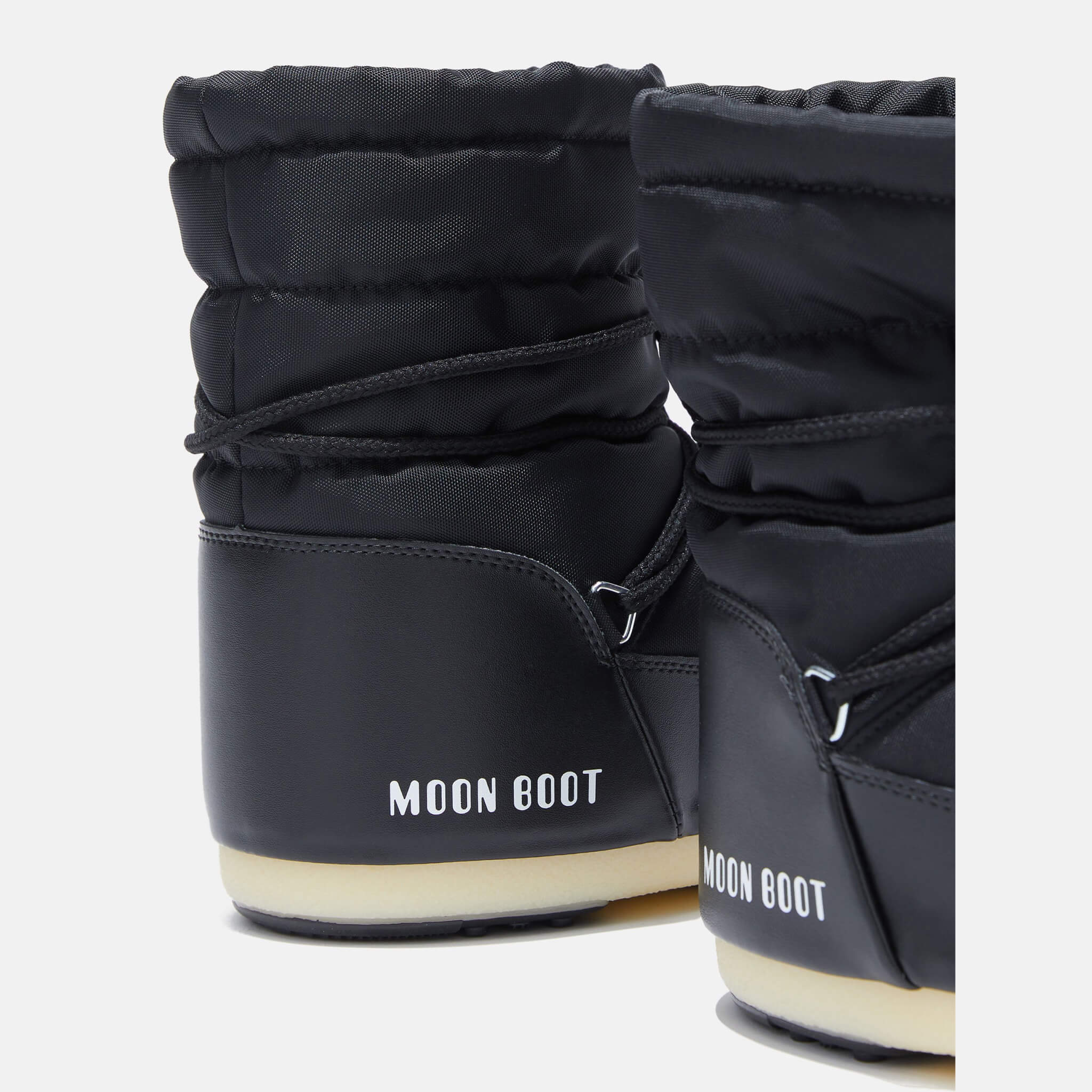 Damskie czarne śniegowce Moon Boot Light Low Nylon