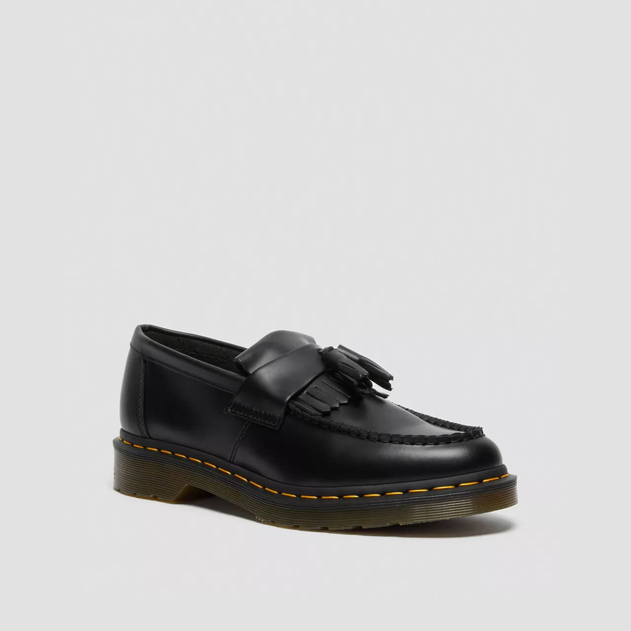 Czarne mokasyny Dr. Martens Adrian Yellow Stitch