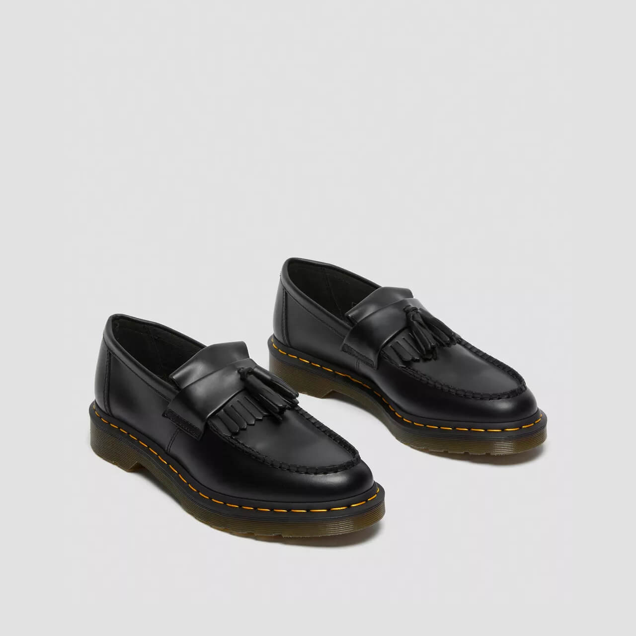 Czarne mokasyny Dr. Martens Adrian Yellow Stitch