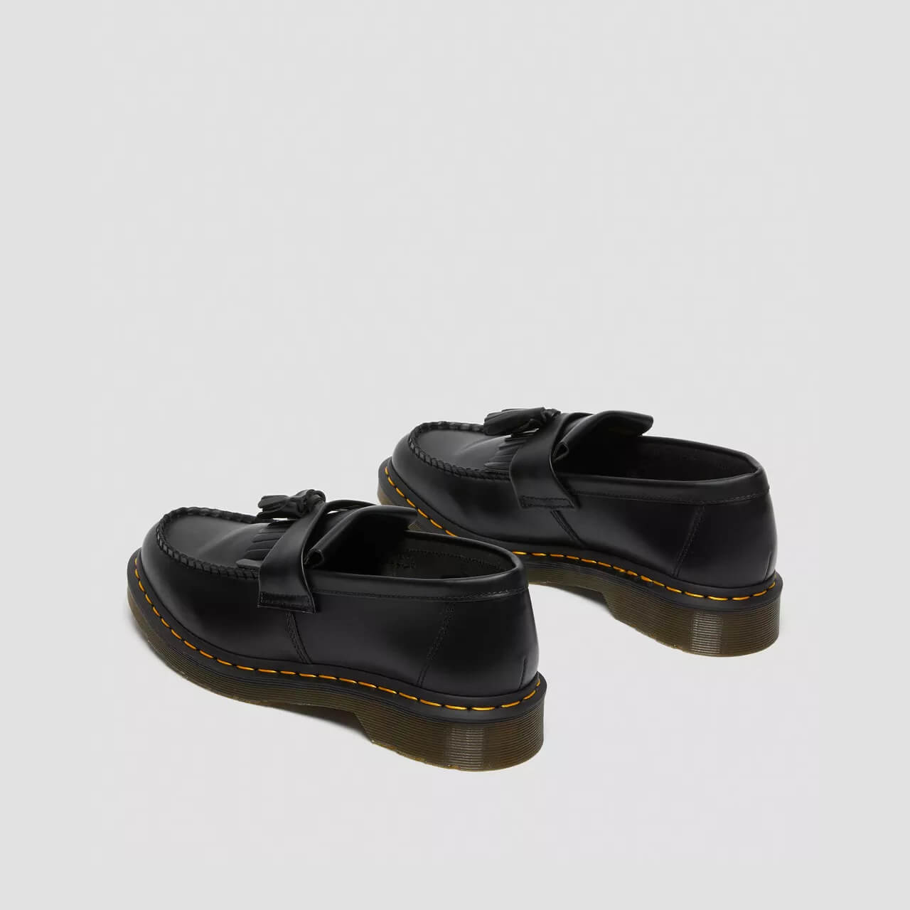 Czarne mokasyny Dr. Martens Adrian Yellow Stitch