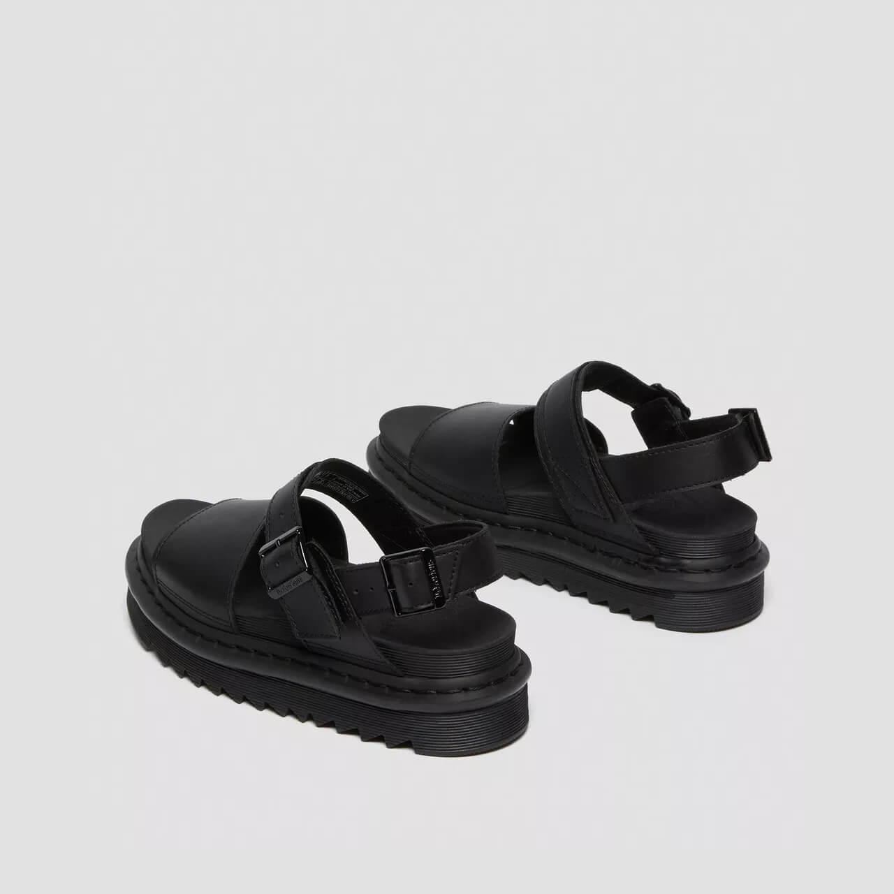 Czarne sandały damskie Dr. Martens Voss
