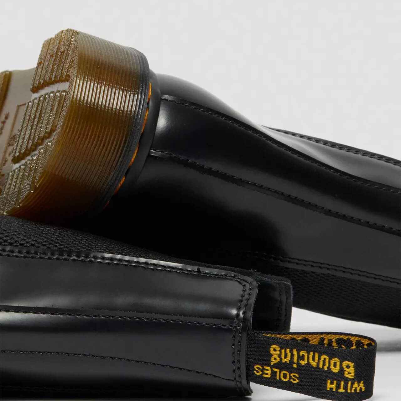 Czarne buty chelsea Dr. Martens 2976 Hi