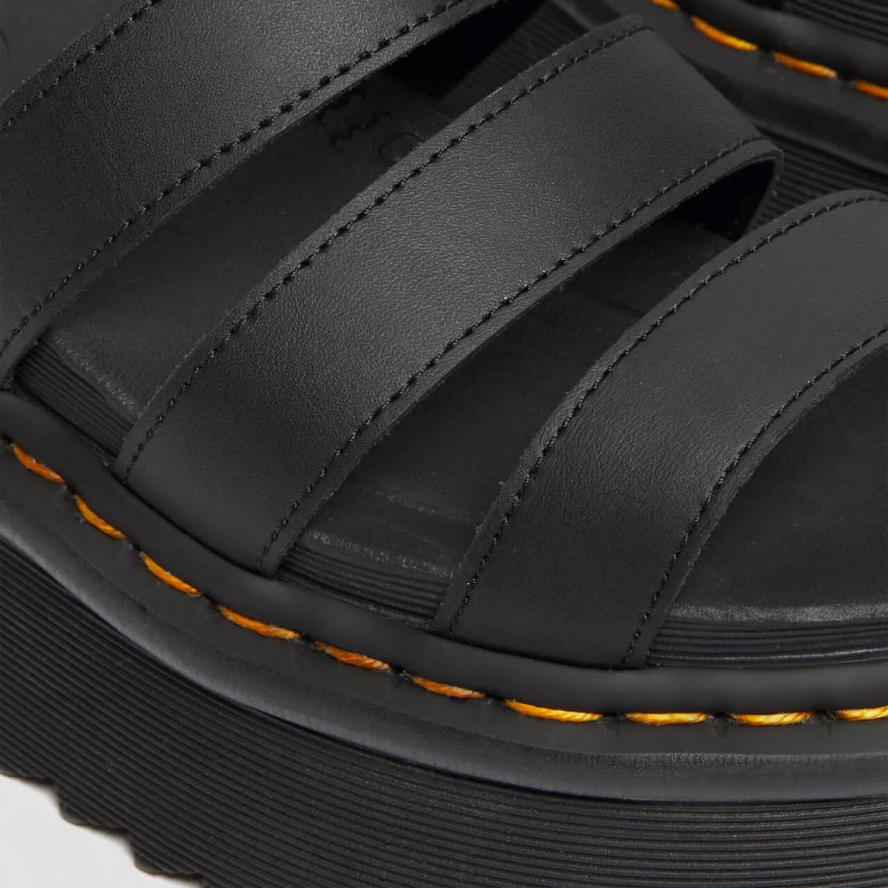 Czarne sandały damskie Dr. Martens Blaire Quad