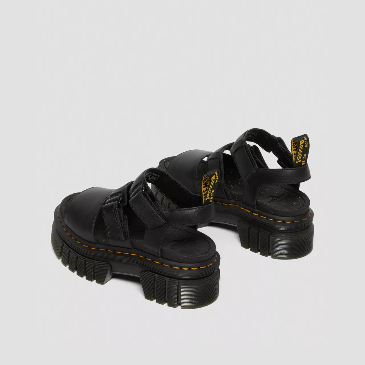 Damskie czarne sandały Dr. Martens Ricki 3-Strap