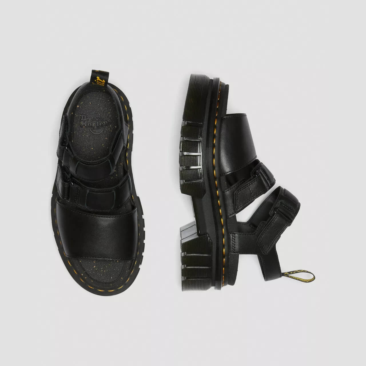 Damskie czarne sandały Dr. Martens Ricki 3-Strap