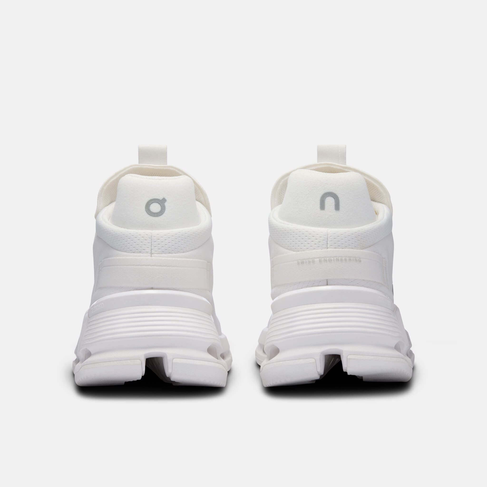 Men's white sneakers On Cloudnova 2