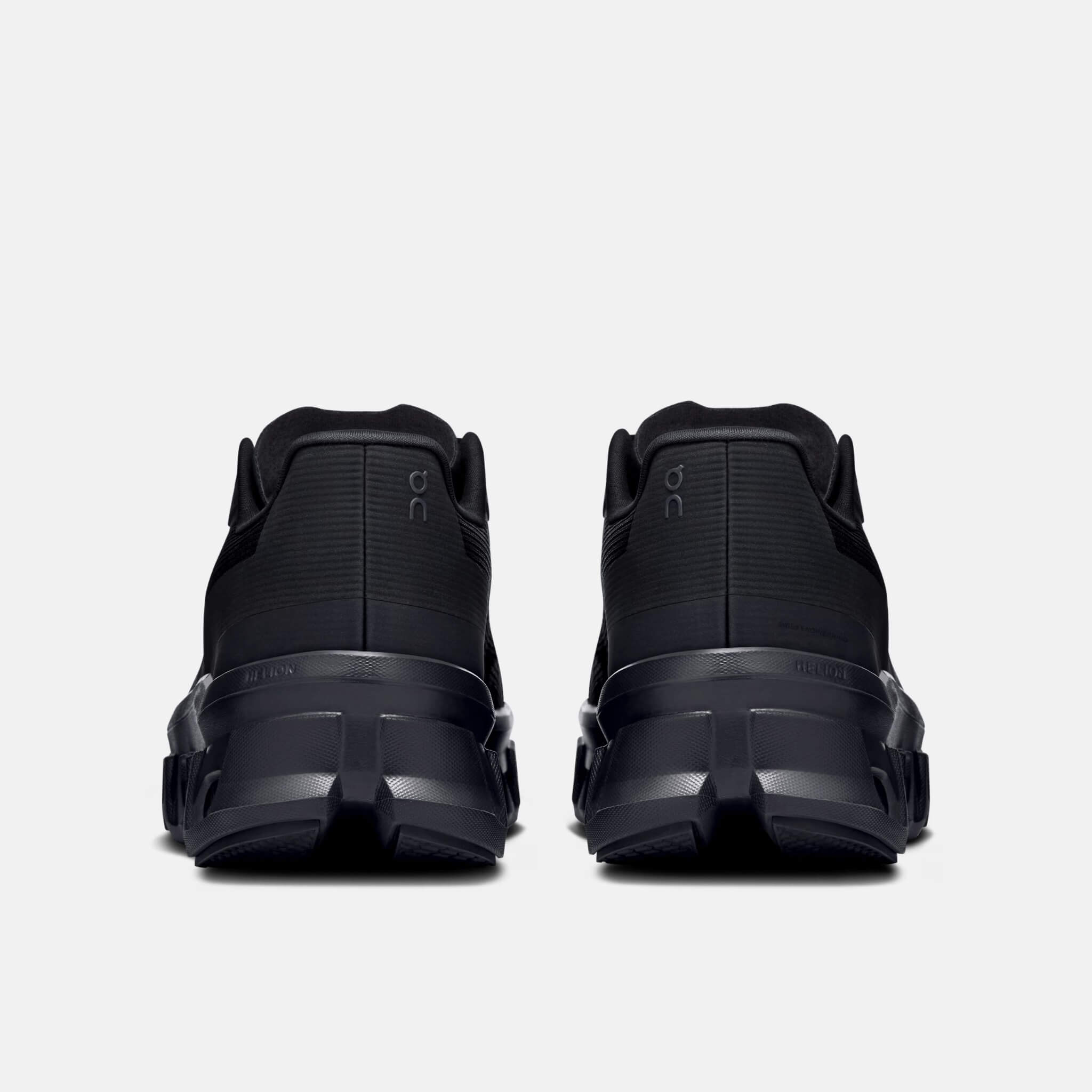 Męskie czarne buty do biegania On Cloudmonster Void