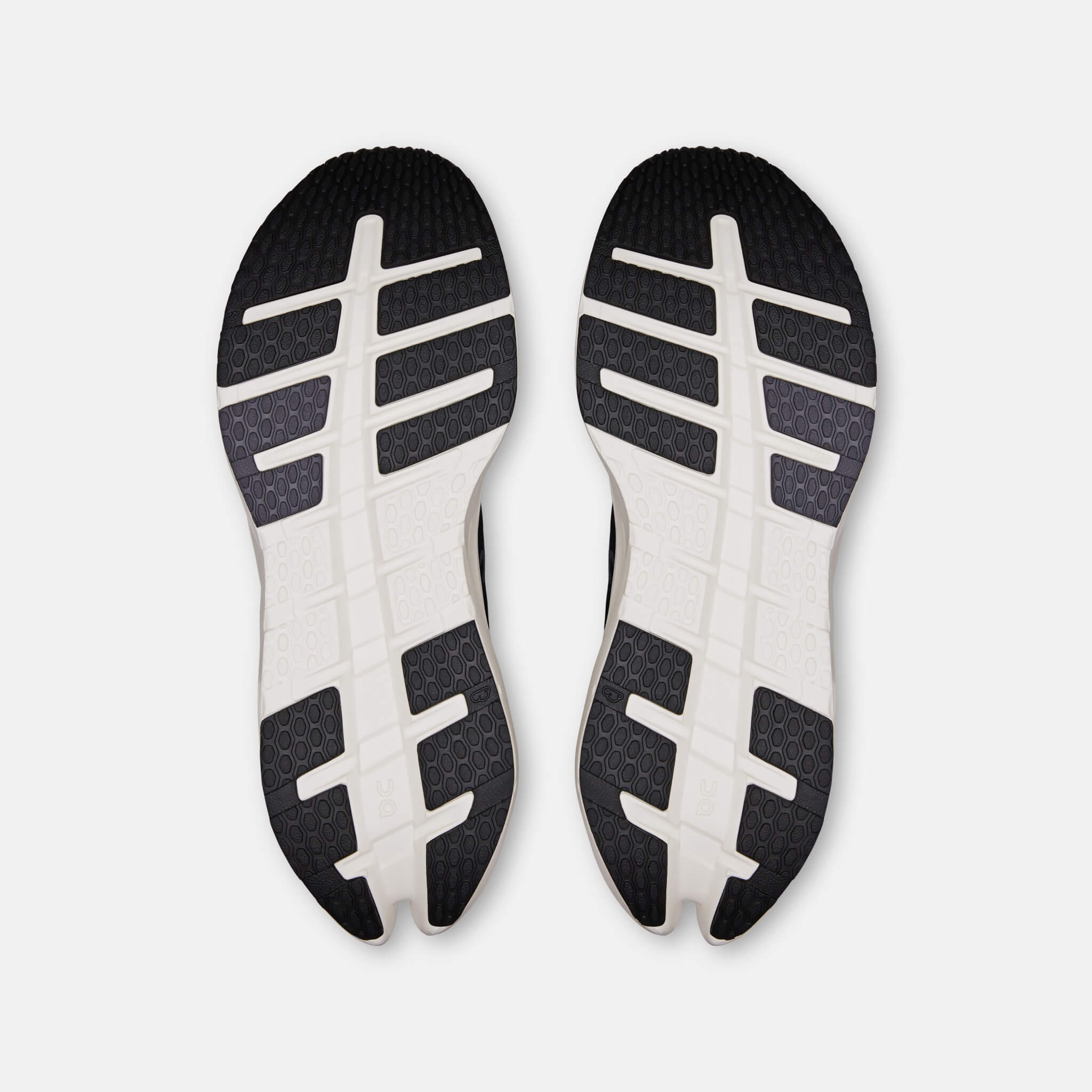 Męskie czarno-szare sneakersy On Cloudrunner 3