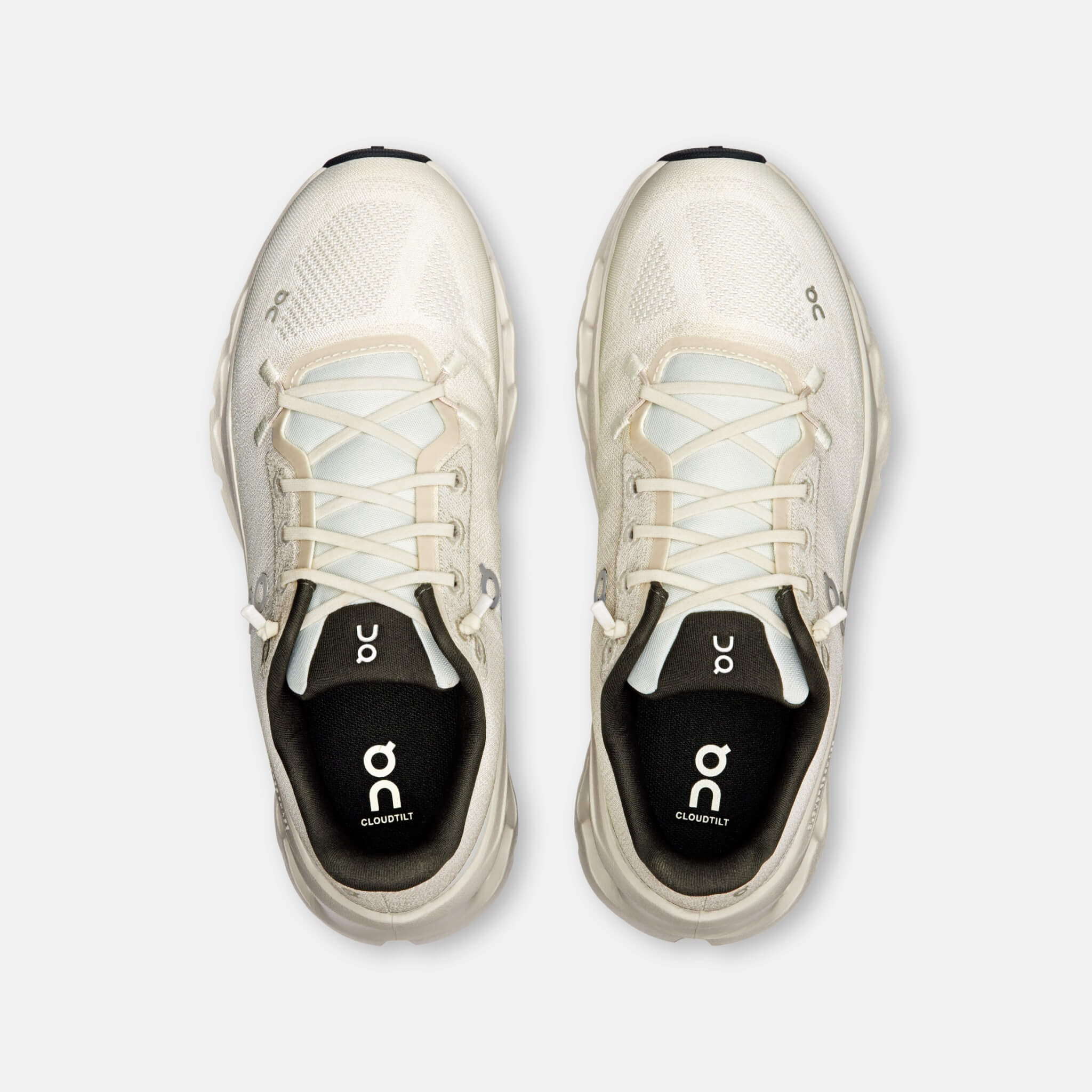 Women's beige sneakers On Cloudtilt