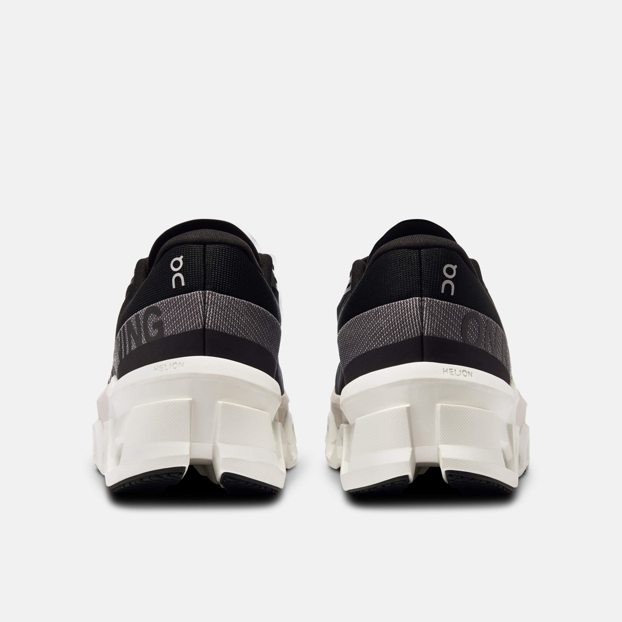 Damskie czarne buty do biegania On Cloudmonster 2