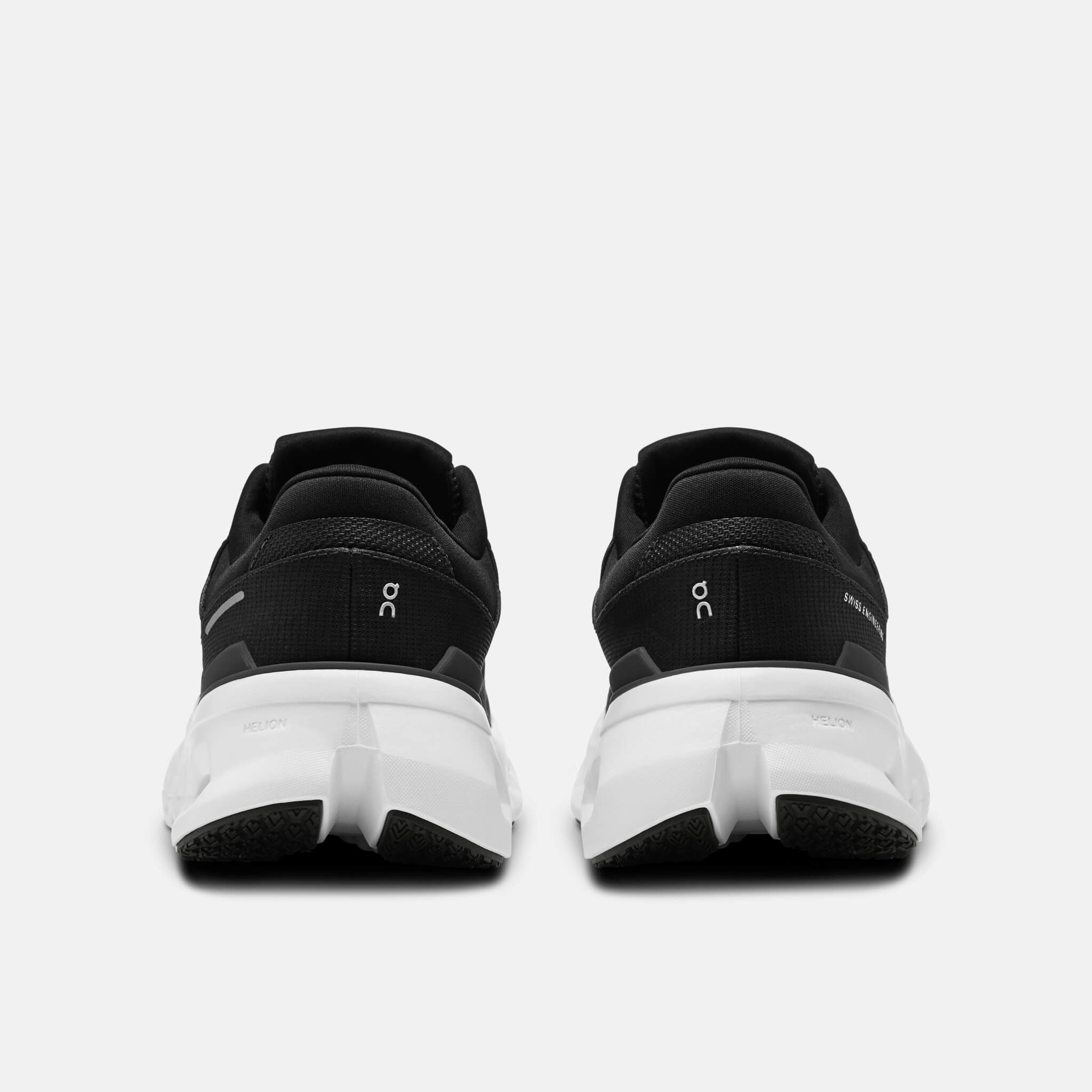 Damskie czarne buty do biegania On Cloudrunner 2
