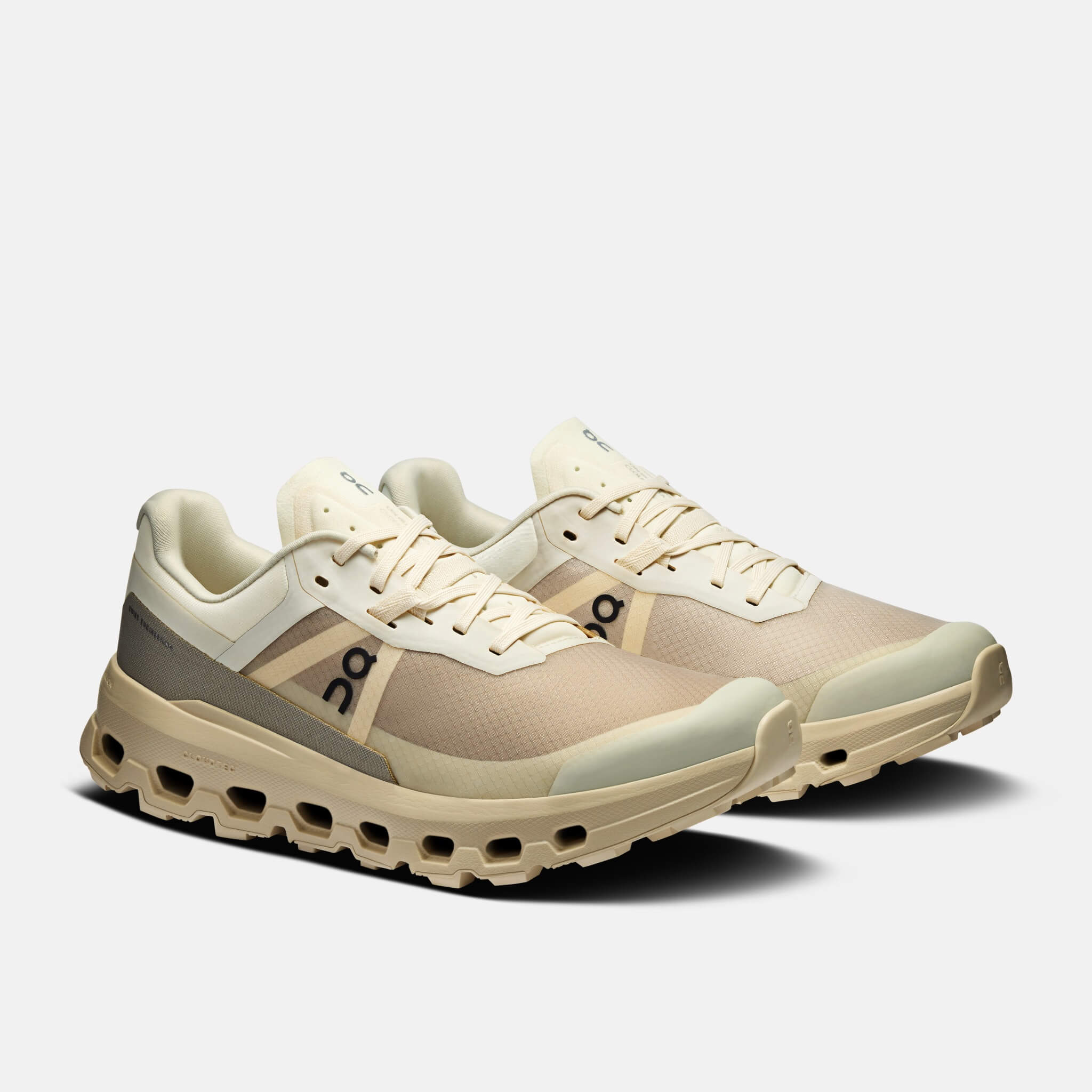 Damskie szaro-beżowe buty outdoorowe On Cloudvista 2