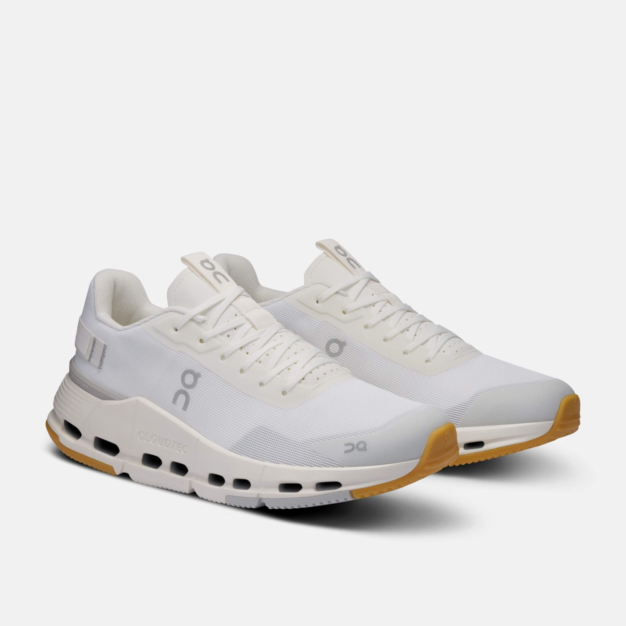 Damskie białe sneakersy On Cloudnova Form 2