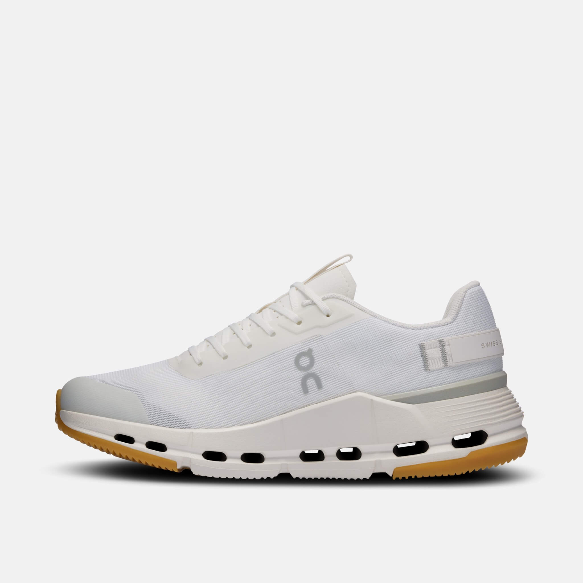 Damskie białe sneakersy On Cloudnova Form 2