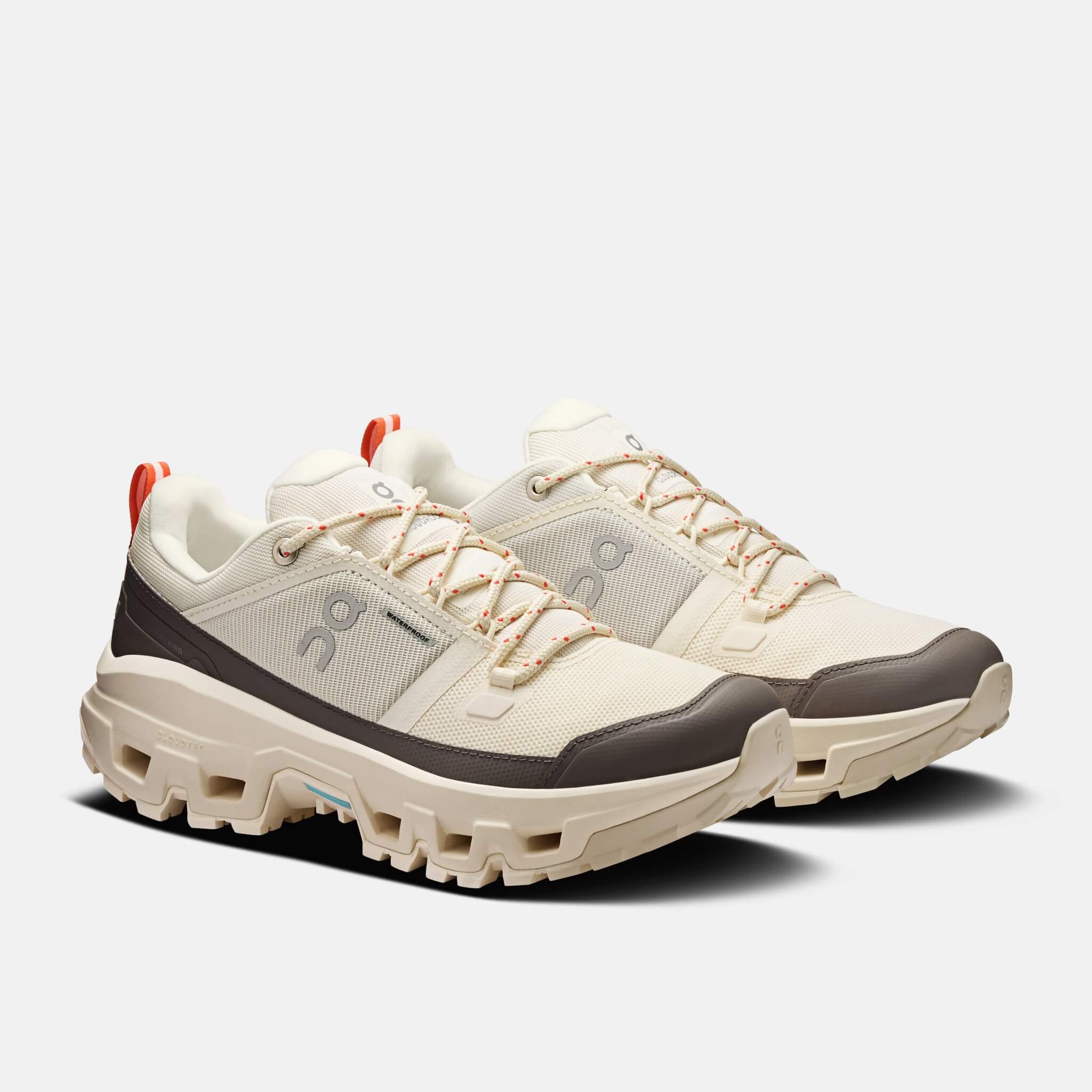 Damskie szare buty outdoorowe On Cloudrock Low WP 1
