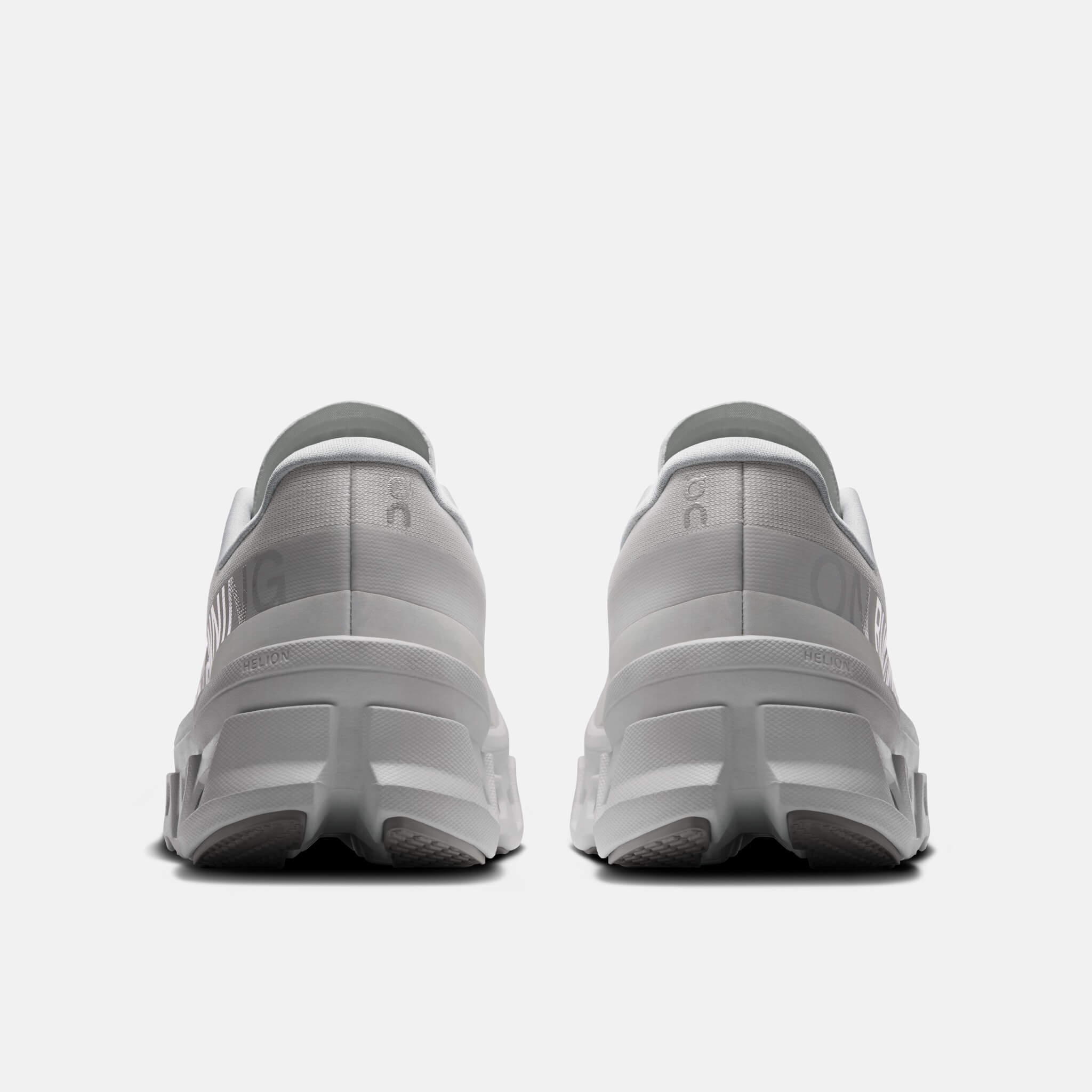 Damskie białe sneakersy On CloudmOnster 1