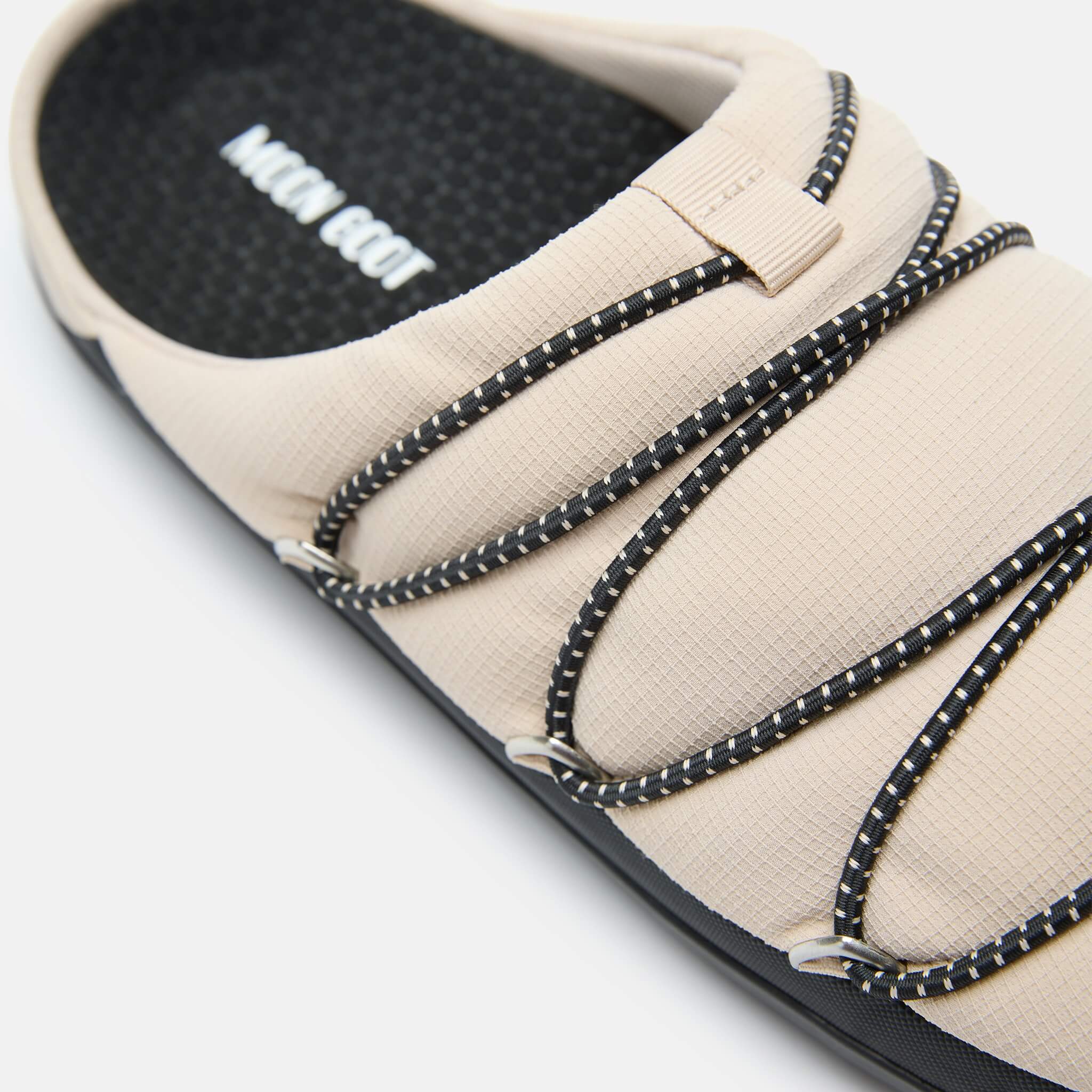 Unisexowe beżowe kapcie Moon Boot Soft Slipper