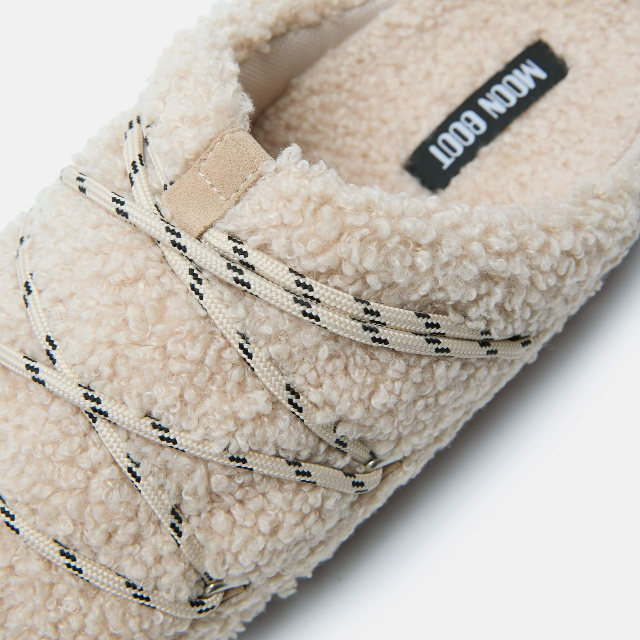 Unisexowe beżowe kapcie Moon Boot Teddy Slipper