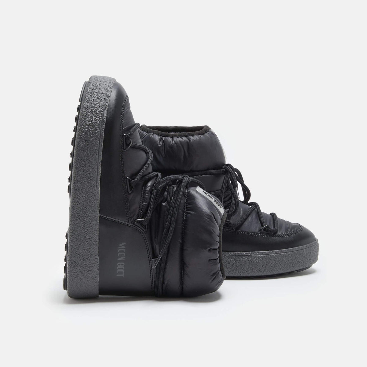 Damskie czarne śniegowce Moon Boot Ltrack Low Nylon WP