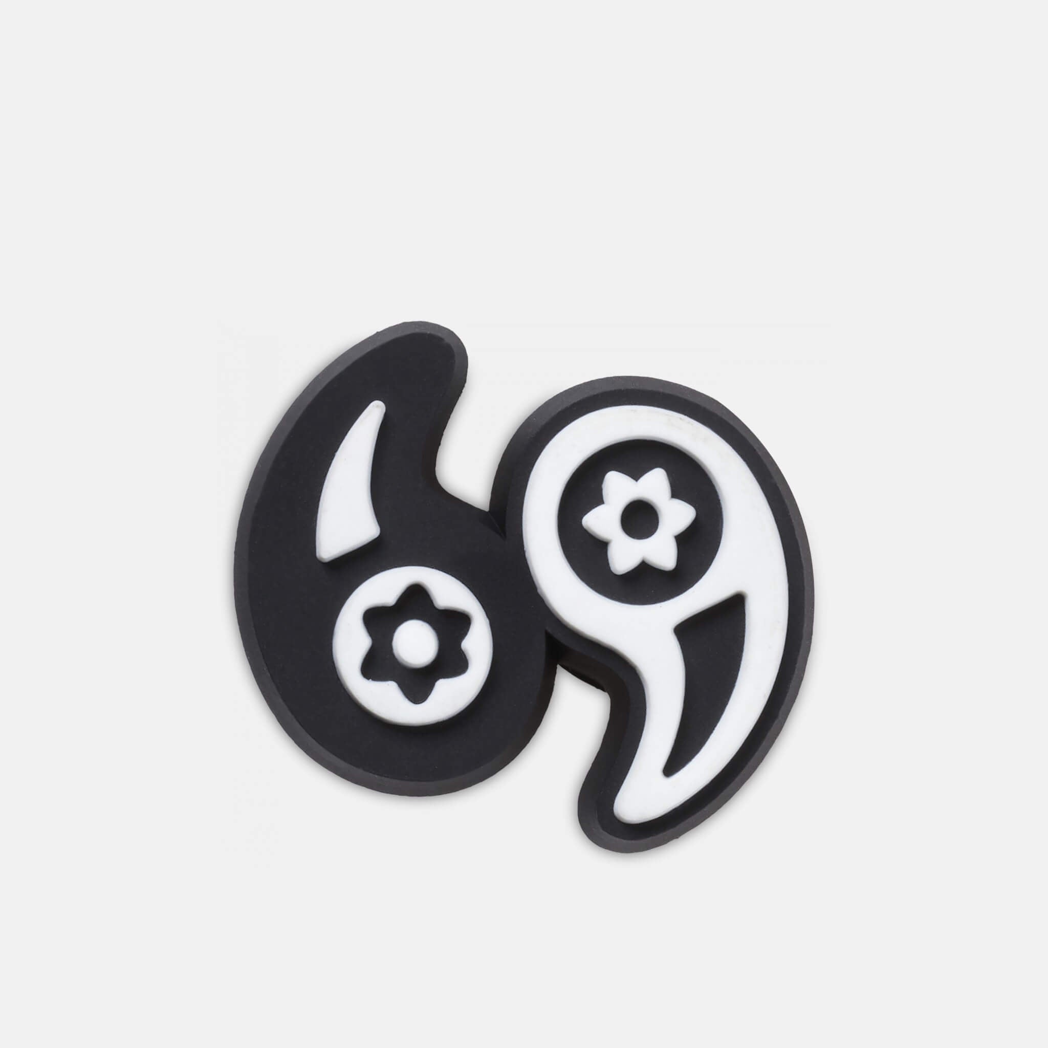 Jibbitz Pin – Yin Yang Bandana