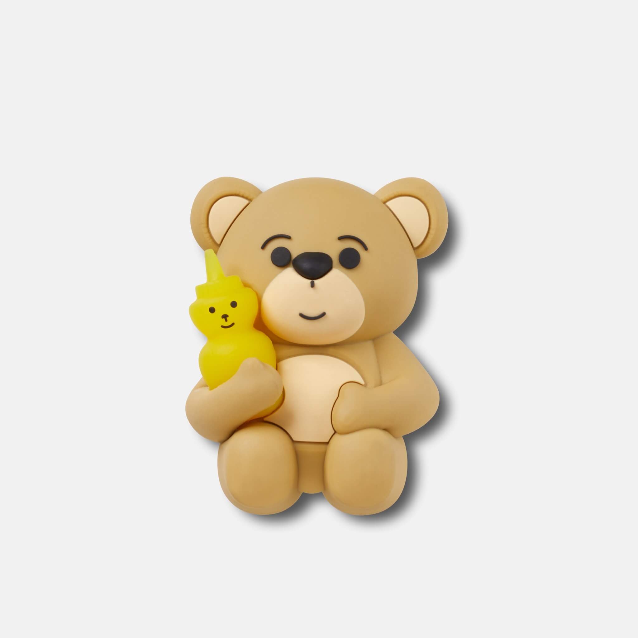 Jibbitz – Bear Hugging Honey Pin
