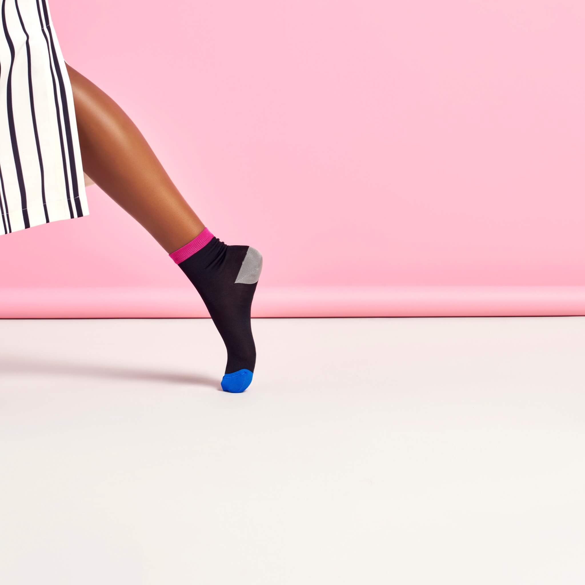 Czarne skarpetki damskie Hysteria by Happy Socks Grace