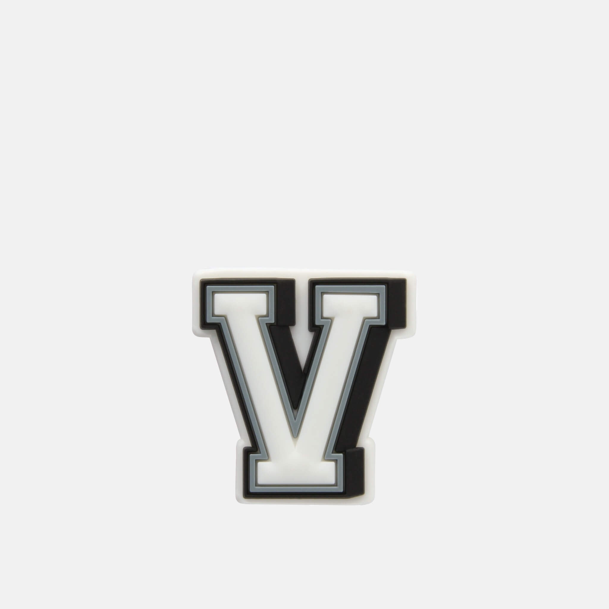 Jibbitz Letter V Pin