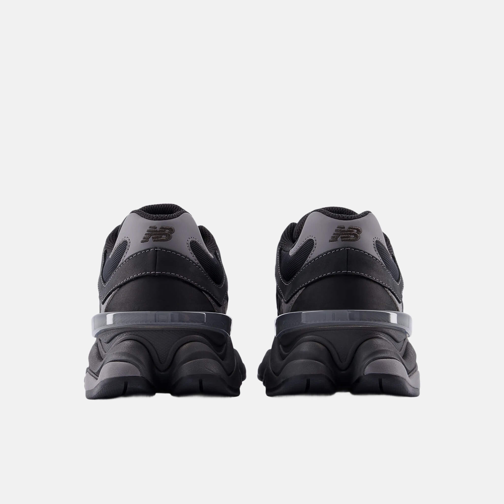 Unisex czarne sneakersy New Balance U906079E